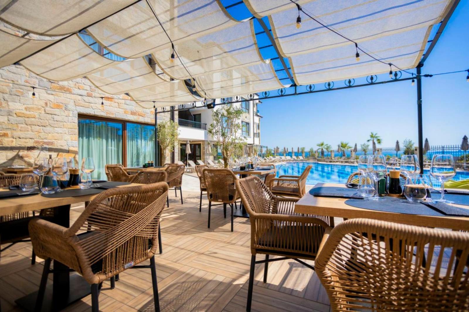 Natura All Seasons Boutique Hotel Burgas City Exterior foto
