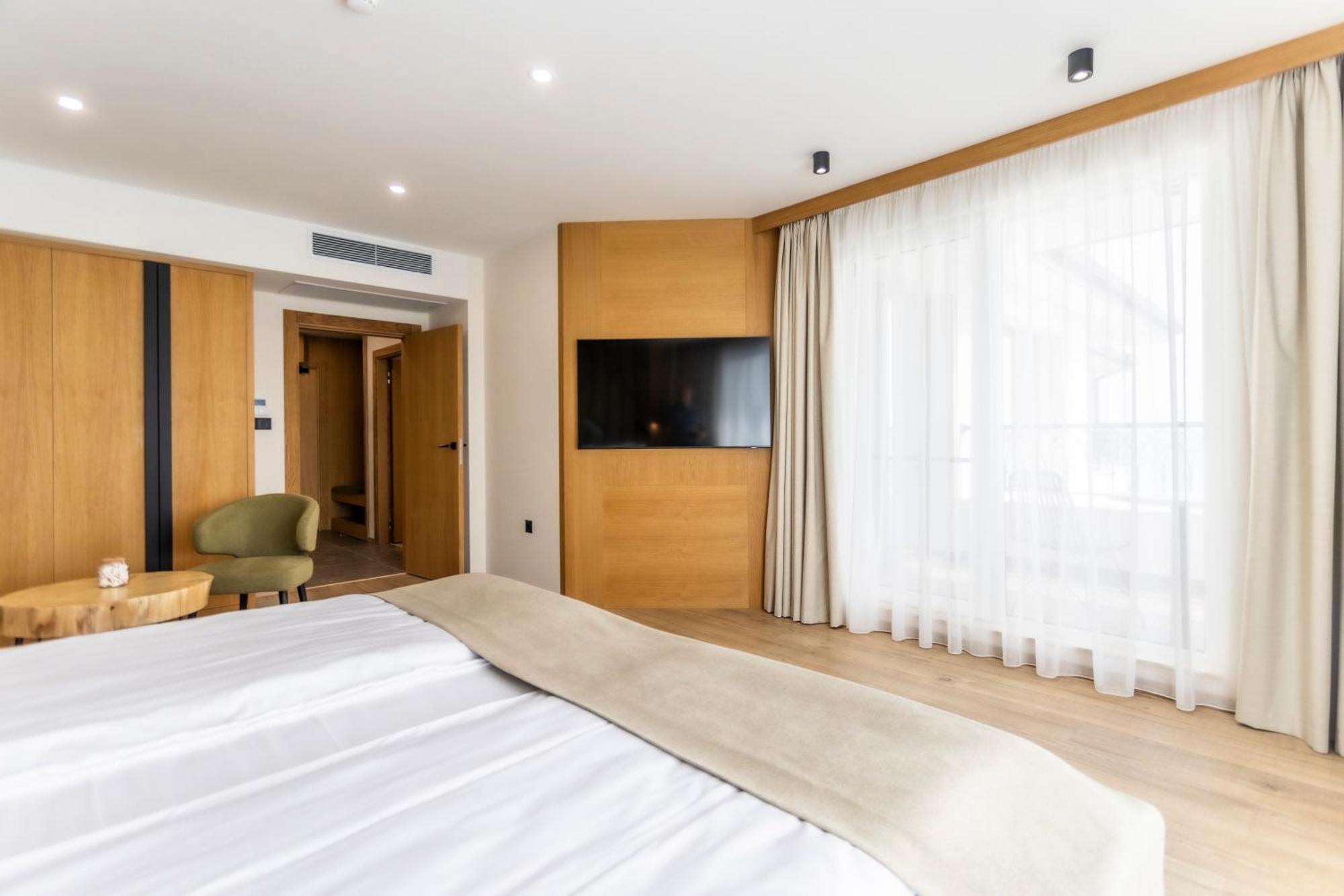 Natura All Seasons Boutique Hotel Burgas City Exterior foto